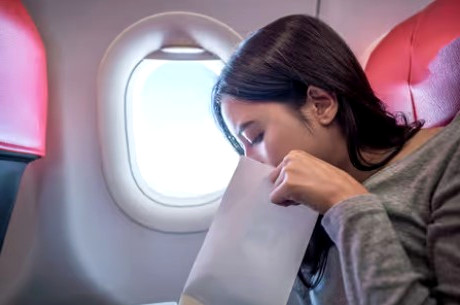 miedo volar hipnosis - persona interior avion molestias